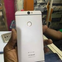 London used Coolpad A8