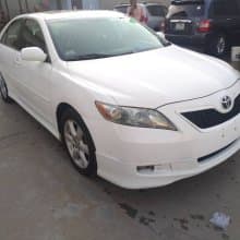 White Toyota Camry Sport Tokunbo ( Foreign Used )