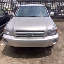 Silver Toyota Highlander ( Leather Seat ) Famaica