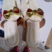 Yunshunlian Ladies Slippers flat Female Foot Wears White in different sizes